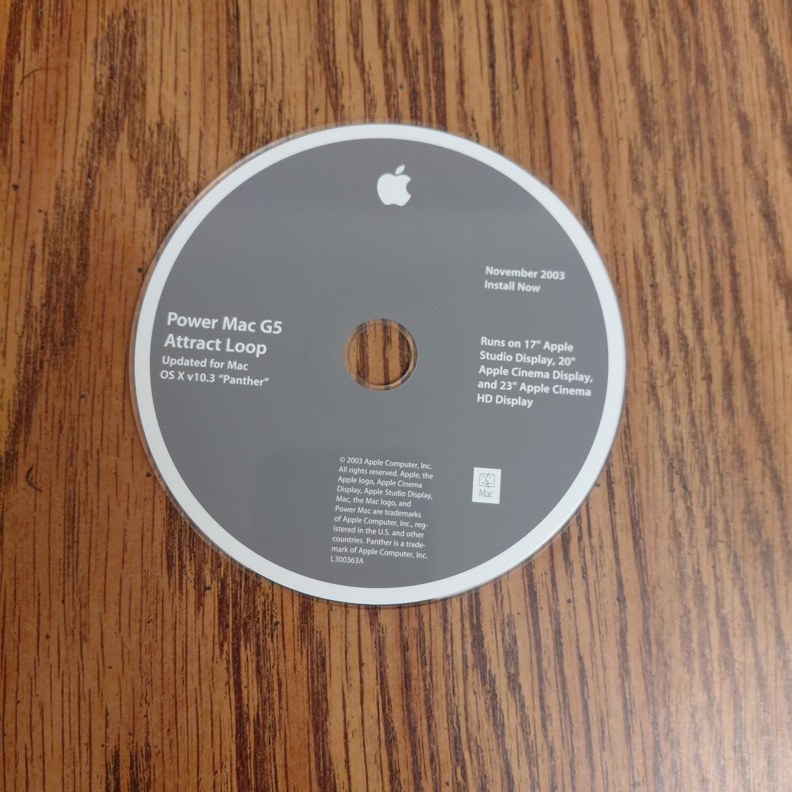 Apple Power Mac G5 Attract Loop Updated November 2003 L300363A Disc Only