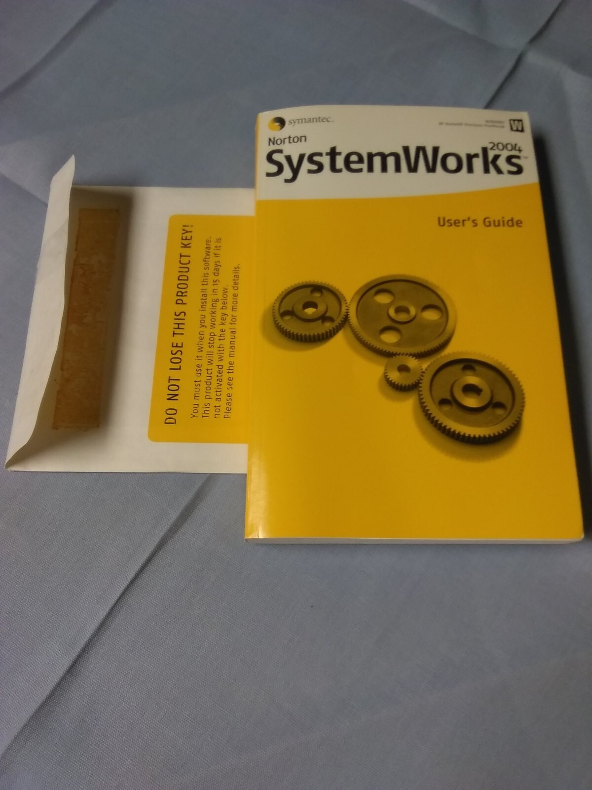 Symantec Norton SystemWorks 2004 Key – Disc User’s Guide Original Box – Windows