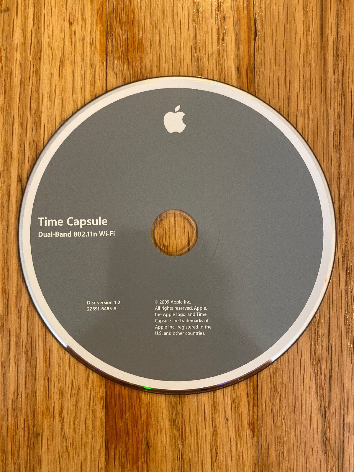 Apple Time Capsule Dual-Band 802.11n Wi-Fi CD with Manuals 2Z691-6485-A 2009